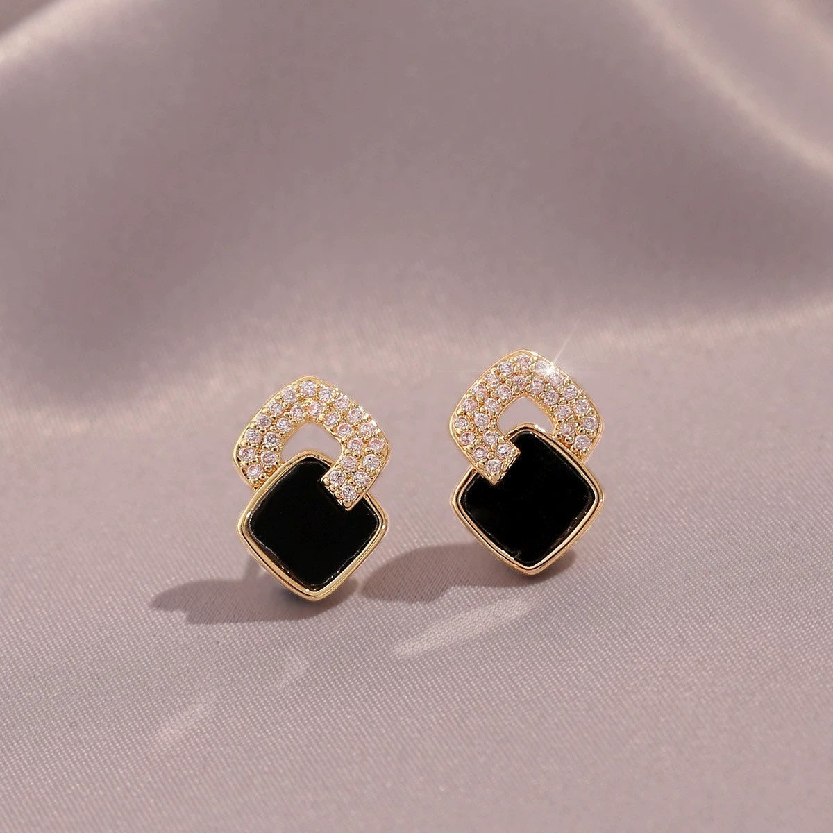 Elegant Black Square Stud Earrings